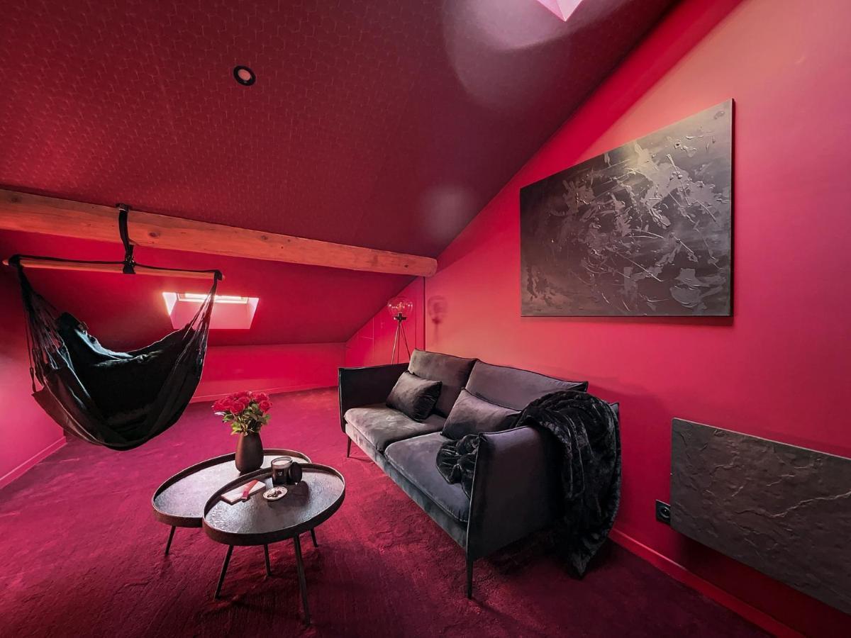 Suite Rouge Baiser Avec Jacuzzi Privatif - Loveroom Insolite Saint-Etienne  Exteriör bild